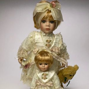 Duck house heirloom Megan&Little Sister